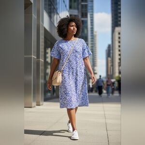 Lilly Pulitzer Rosen Tshirt Womens Dress Martinque Blue Zee Bee Print EUC Medium